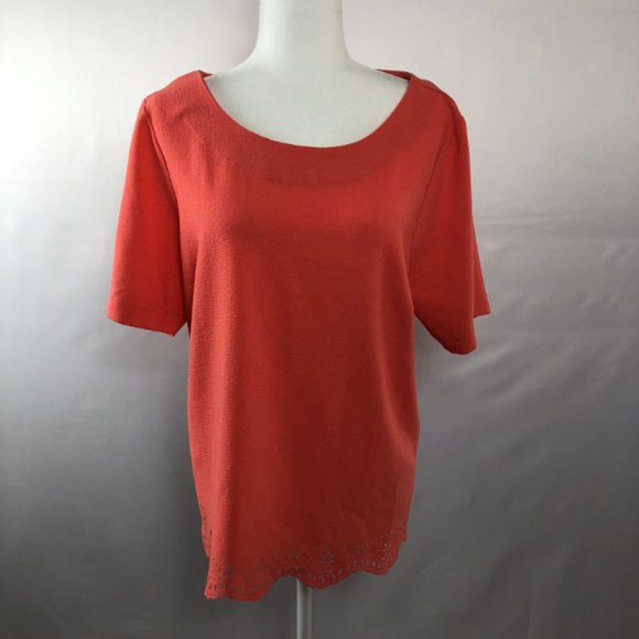 Torrid Coral Eyelet Laser Scalloped Hem Top SZ 1 - Picture 7 of 7